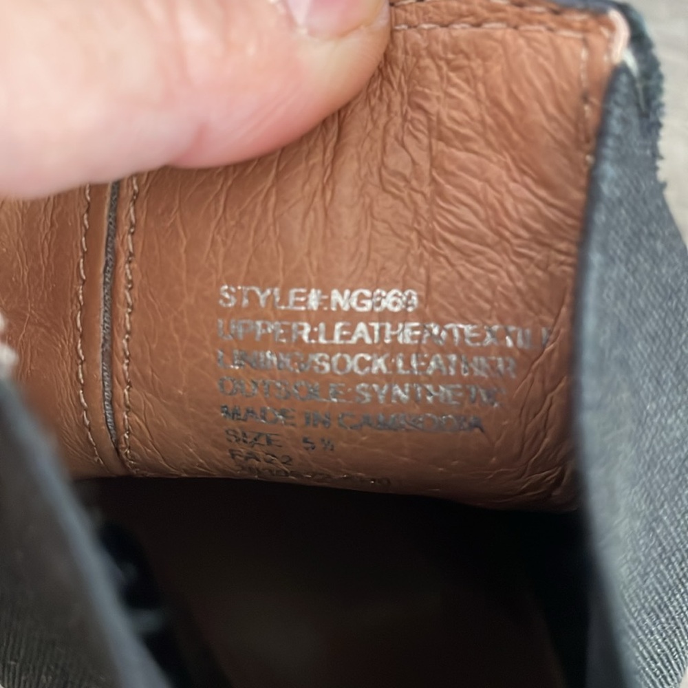 Chelsea Boots - Picture 4 of 9
